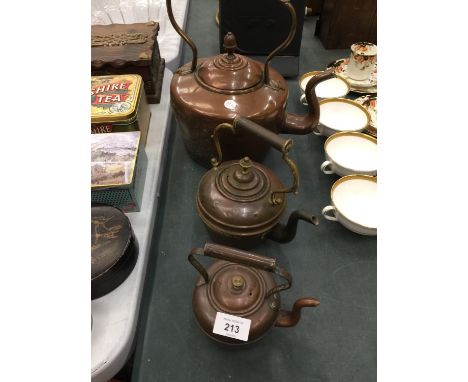 THREE VINTAGE COPPER KETTLES SIZES 32CM, 21CM AND 16CM 