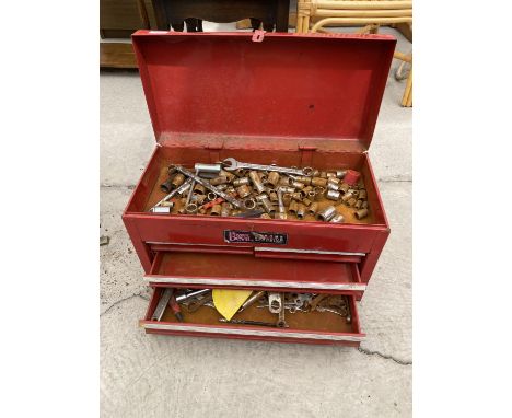 A RED METAL TOOL BOX WITH AN ASSORTMENT OF TOOLS TO INCLUDE SOCKETS AND SPANNERS ETC 