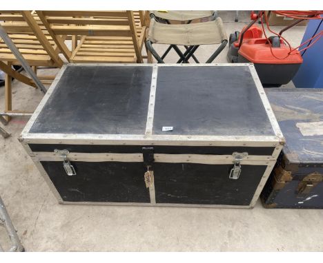 A VINTAGE WOOD STORAGE TRUNK 