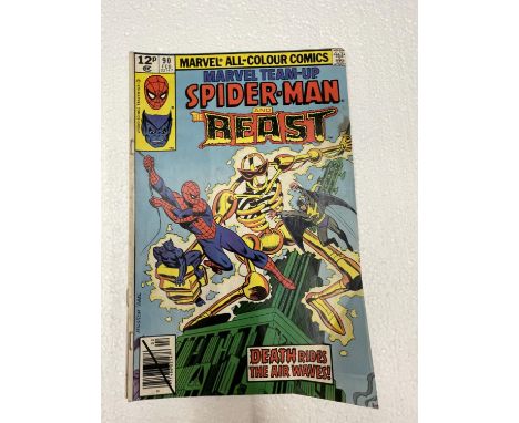 TWO VINTAGE MARVEL SPIDERMAN COMICS FROM THE 1970'S 