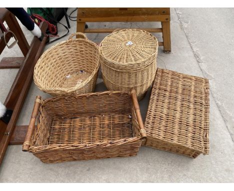 AN ASSORTMENT OF WICKER BASKETS TO INCLUDE A HAMPER BASKET, A LOG BASKET AND A LUANDRY BASKET ETC 