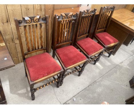 A SET OF FOUR OAK EARLY 20TH CENTURY DINING CHAIRS ON BOBBIN TURNED LEGS 