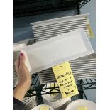 LOT: (11) Assiettes Rectangulaires