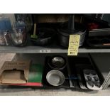 LOT: Articles de patisserie (sur 2 tablettes du bas)