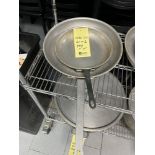 LOT: (2) Poelons: 10'' & 14''