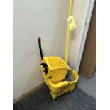 LOT: Moppe, Sceau & Essoreur