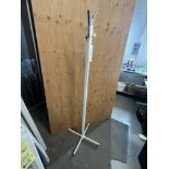 LOT: (2) Paterres, metal