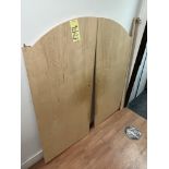 LOT: (2) Portes Battantes en Bois, 52'' x 59'' (tolal)