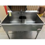 Évier ASTOR en Acier Inox., 50'' x 28'', avec Stoppers