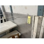 LOT: (4) Feuilles de Plexi. 84'' x 48''