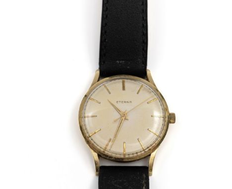 Eterna, 14 kt. gouden mechanisch heren polshorloge, aan een zwart lederen band bruto 34,5 gr. [1] Eterna, 14 k. gold mechanic
