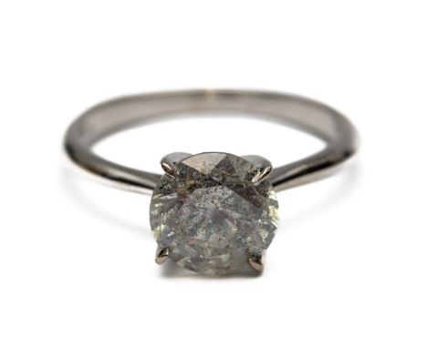 18 kt. Witgouden solitair ring, bezet met een briljant geslepen diamant, ca. 1.75 ct., piqué, chips, fracture fillings / colo