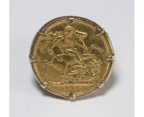 An Edwardian 1905 22ct gold full sovereign, mounted in a 9ct gold ring, gross weight approximately 14.2g 