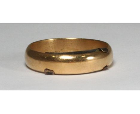 Addendum 5.6g inc minimiser. 22ct gold wedding ring, 128.8g