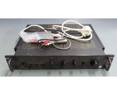 Technics Stereo Flat Preamplifier, model no SU-9070