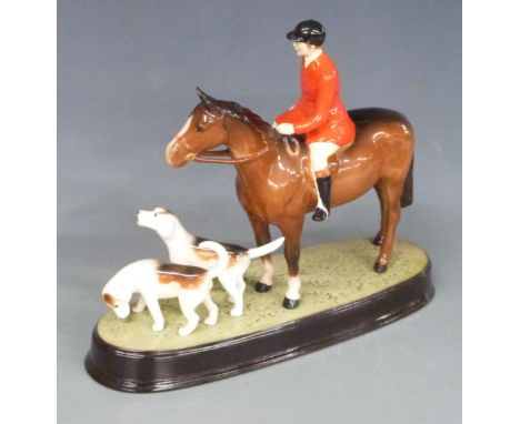 Beswick huntsman and hounds on ceramic plinth, H 24.5cm