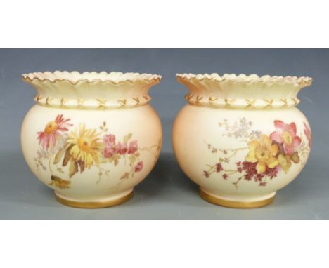Pair of Royal Worcester blush ivory vases, H8.5cm