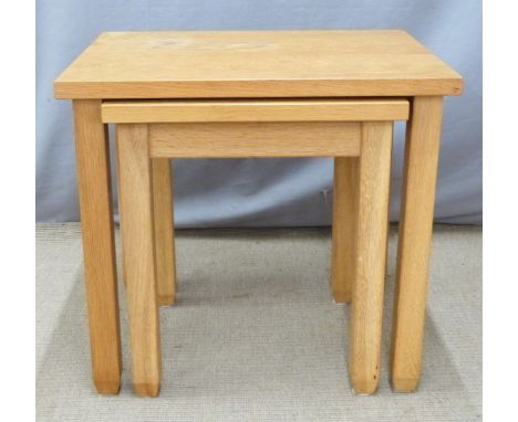 Contemporary light oak nest of two tables, W55 x D45 x H50cm