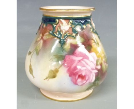 Royal Worcester lobed pedestal vase decorated with roses, H9.5cm