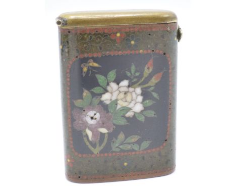 Chinese cloisonné enamel vesta with butterfly cap release button, 4.5cm