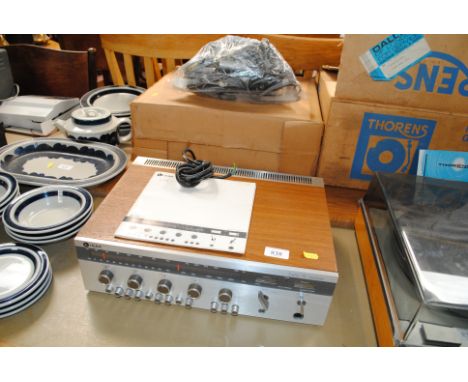A Leak delta 75 receiver with box, manual and leads