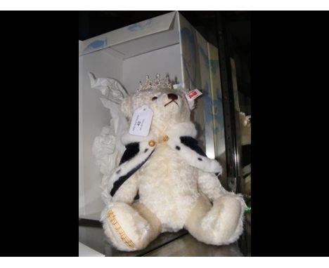 A collectable musical Steiff Bear 'Long to Reign Over Us' - with Certificate - 32cm high 