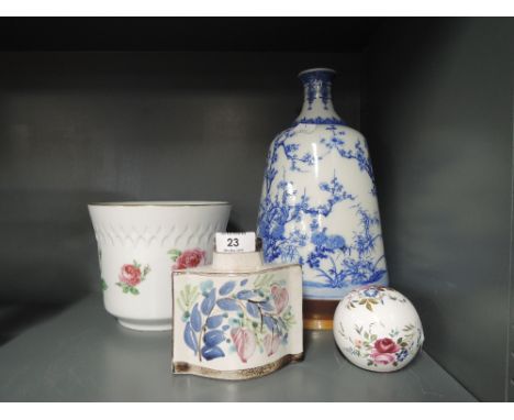 A selection of vintage ceramics including plater