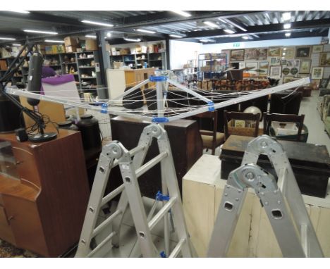 A portable clothes rotary line/airer