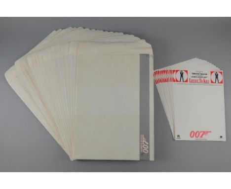 ¹ James Bond Licence To Kill (1989) 20 Studio production letter headed pages & 20 card backed James Bond 007 mailing envelope