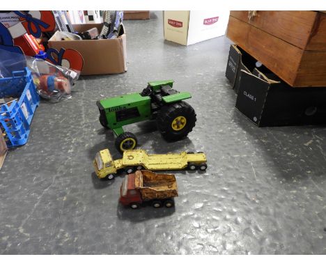 TONKA TRACTOR + 2 TONKA LORRIES / TRANSPORTERS 