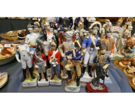 A Tray Containing Fourteen Various Ceramic Soldier Figures 