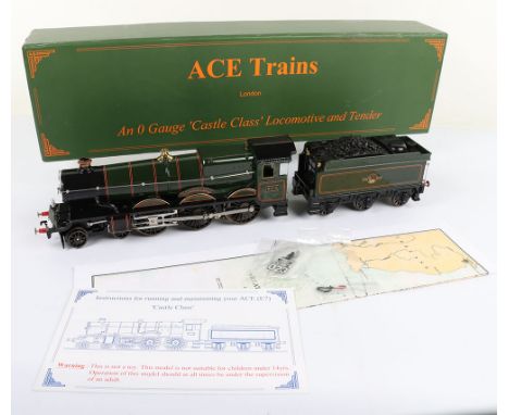 ACE Trains E/7 0 gauge 4-6-0 Castle class ‘Pendennis Castle’ locomotive and tender, locomotive No.4079 and tender in BR green