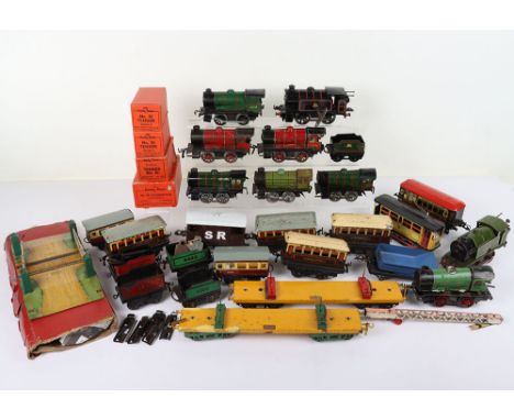 Quantity of Hornby 0 Gauge  including: boxed No.20 Loco, 2 x boxed No 20 Tenders, 1 x boxed No.30 Tender, Type 30s locos, Typ