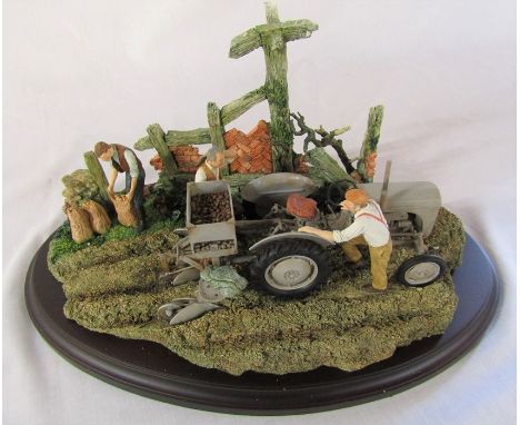 Large boxed limited edition model 'End of the Ridge' by Keith Sherwin for Country Artists L 46 cm no 240/300