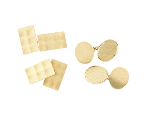 A pair of 18ct gold cufflinks  of oval outline with engine turned detail to principal terminal, belcher links; together with 