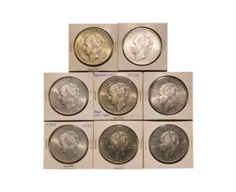 NETHERLANDS WILHELMINA 2 1/1 GULDEN 1933 (8)
Wilhelmina facing left, reverse with crowned Dutch arms and denomination, date b