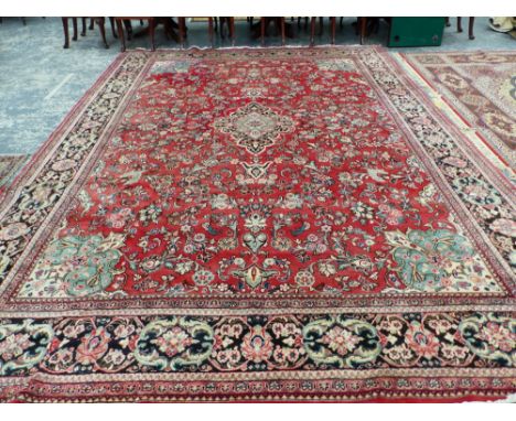 A PERSIAN MAHAL CARPET 465 x 332 cms