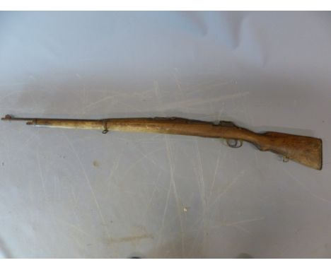 SECTION 1 FIREARM- A MAUSER - ESPINGARDIA PORTUGUEZA 6.5MM 1904 PATTERN MILITARY SERVICE RIFLE- SERIAL NUMBER C6703 ( THERE I