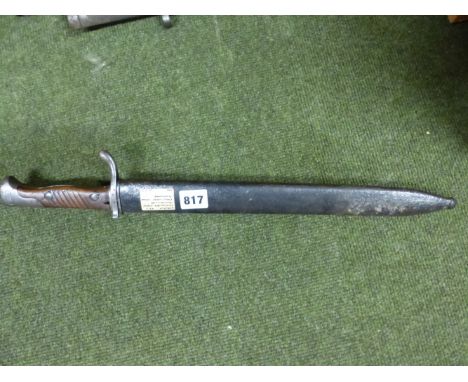 A GERMAN MODEL 1898/05 FIRST PATTERN BAYONET, BY HAENEL OF SUHL AND DATED 1915, CONTAINED IN ITS STEEL SCABBARD. 