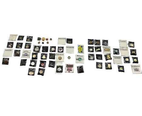 Collection of American enamel racecourse badges including Hollywood Park, Gulfstream Park, Hot Springs Arkansas etc (48)
