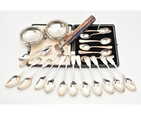 A PARCEL OF SILVER AND SILVER PLATE, comprising a cased set of six George V silver coffee spoons with feathered pattern handl