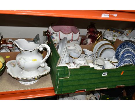 FIVE BOXES AND LOOSE CERAMICS AND GLASS WARES, to include twelve pieces of Noritake Contemporary 'Legacy Gold' dinnerware, tw