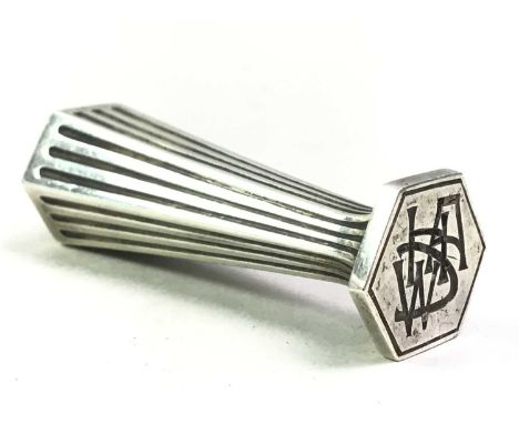 CONTINENTAL SILVER SEAL, ALONG WITH FURTHER the seal stamped 900, the other items comprising a bronze bull, silver pencil hol