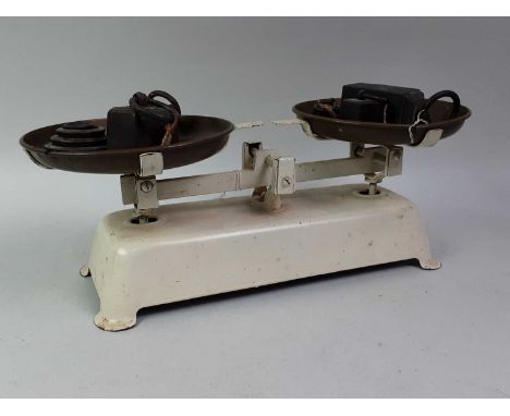SET OF KITCHEN SCALES, AND A CASED SET OF DRAWING EQUIPMENT the scales with a collection of weights