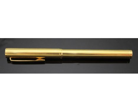 A 1970's gold plated Dunhill vintage fountain pen with 14ct gold nib, 5.25in. boxed.