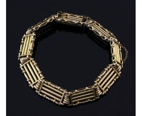 An Edwardian 15ct gold gate link bracelet, 23 grams, 7.25in.