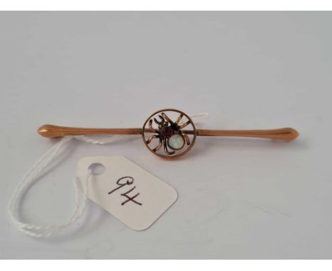 An opal spider brooch 9ct 3.5g