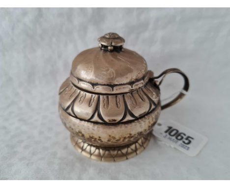 Stylish George Jensen mustard pot. With flower finial to cover 3.5 in over handle