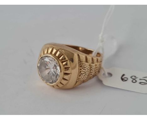 GENTS CHUNKY RING WITH LARGE WHITE STONE 14ct size U 11.9gms