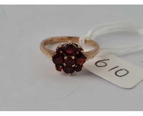 Garnet cluster ring 9ct Size M 2.5gms